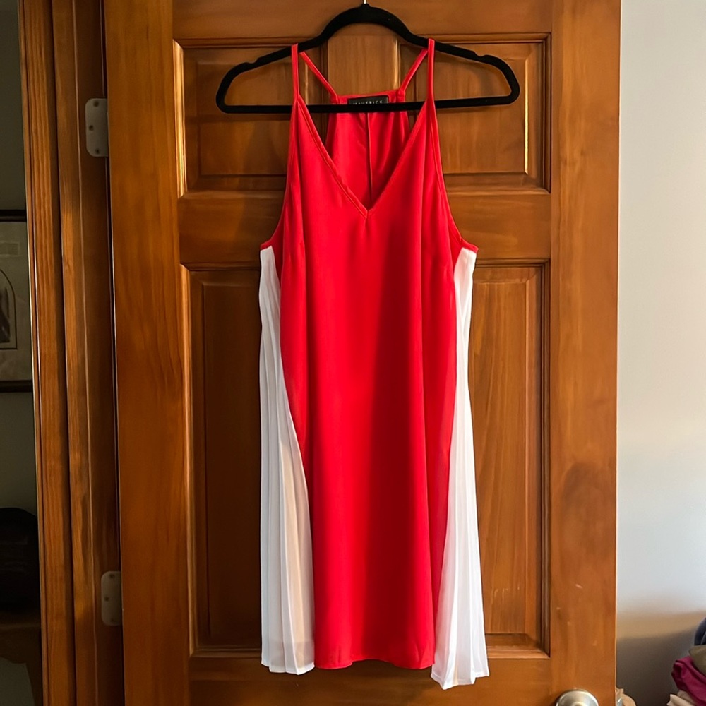 Maverick the Collection A-line flowy red halter dress with white panels. Size M